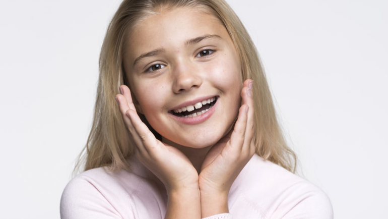 I vantaggi dell’ ortodonzia invisibile per bambini